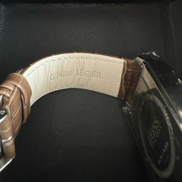 Hugo Boss Classico Silver Rectangle Dial Brown Leather Men’s Watch 1512967 - Picture 9 of 13